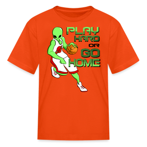 Alien Playing Basketball Game Kid’s T-Shirt - orange